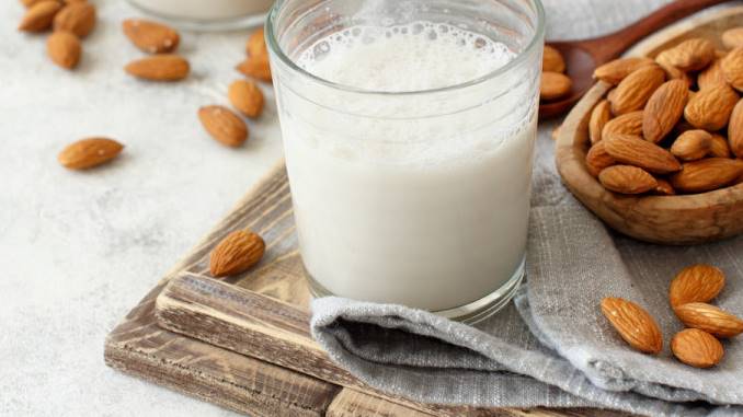 what to do with leftover almond milk