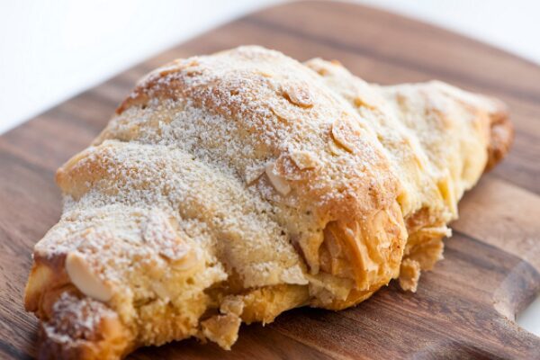 how to make almond croissants