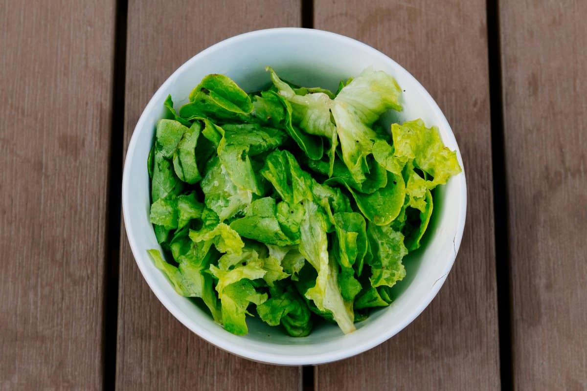Can You Heat up Lettuce in the Microwave? Is It Doable?